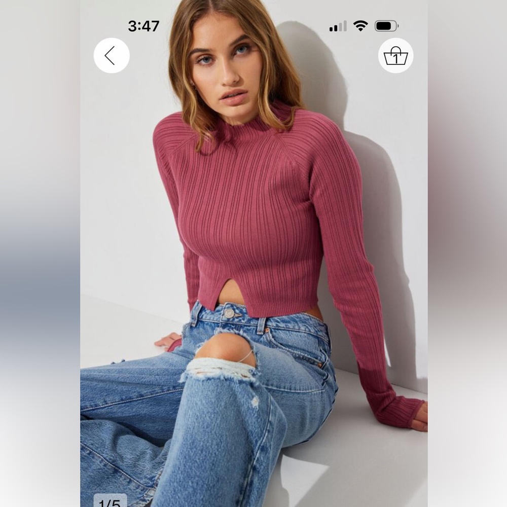 🔥NWT 🌺 garage women’s cropped long sleeve , sweater, size M